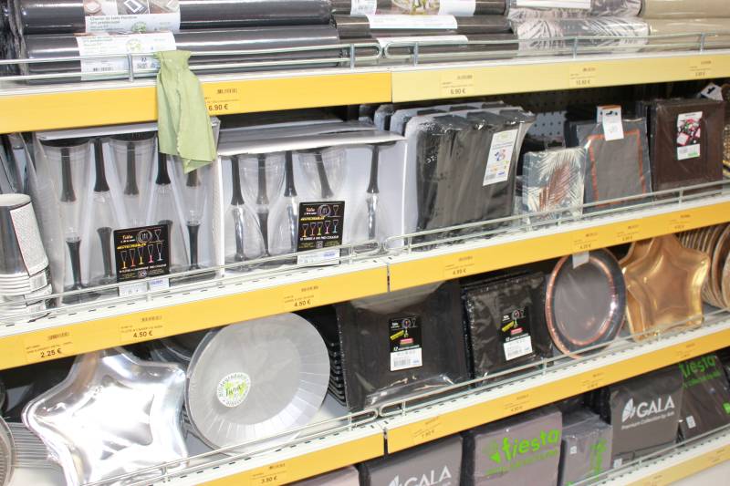 Vaisselle réutilisable noire gramont